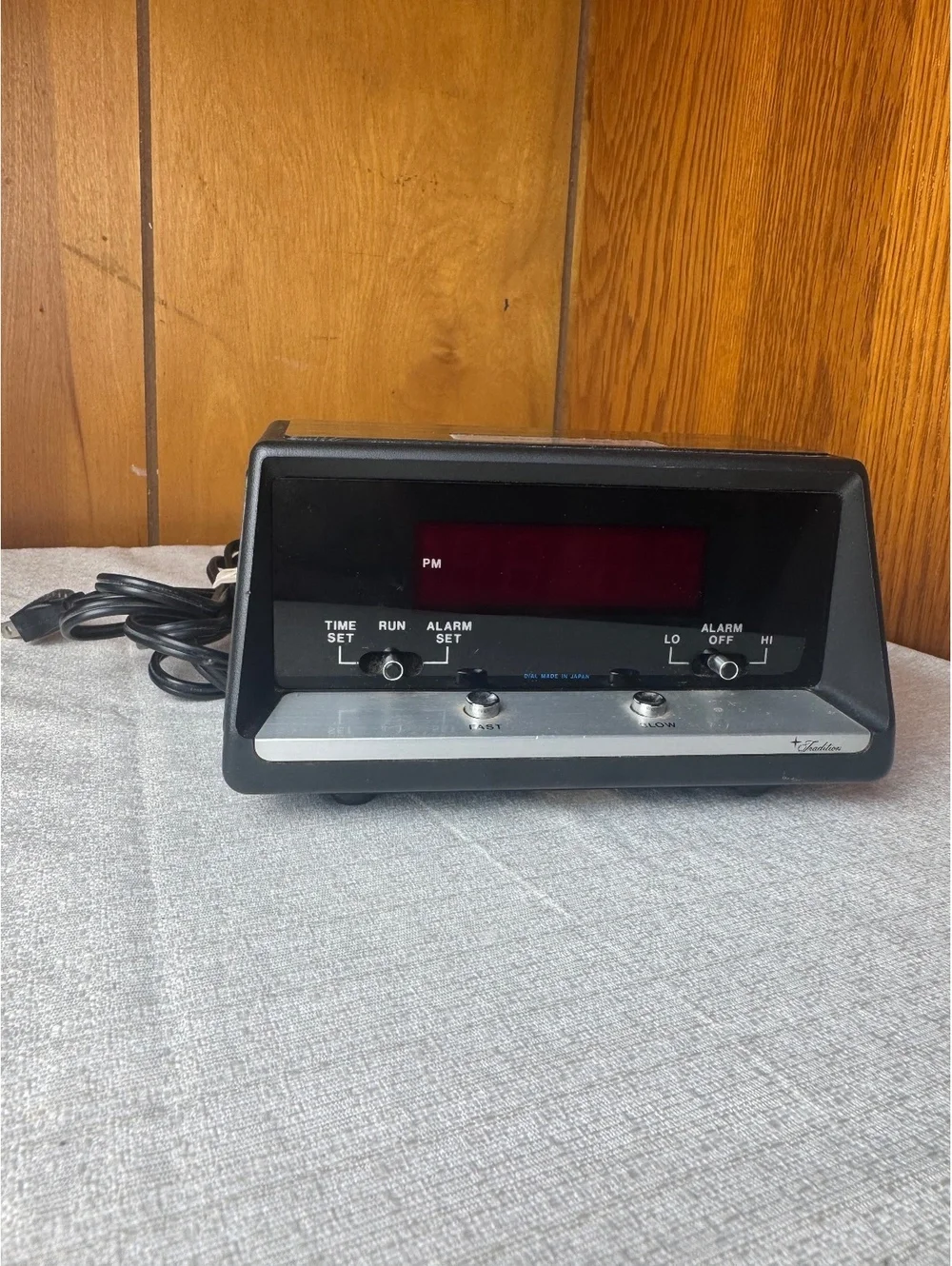 Vintage Sears Tradition Digital Alarm Clock Model 7196 Faux Wood LED Japan